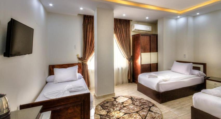 Comfort Triple Room